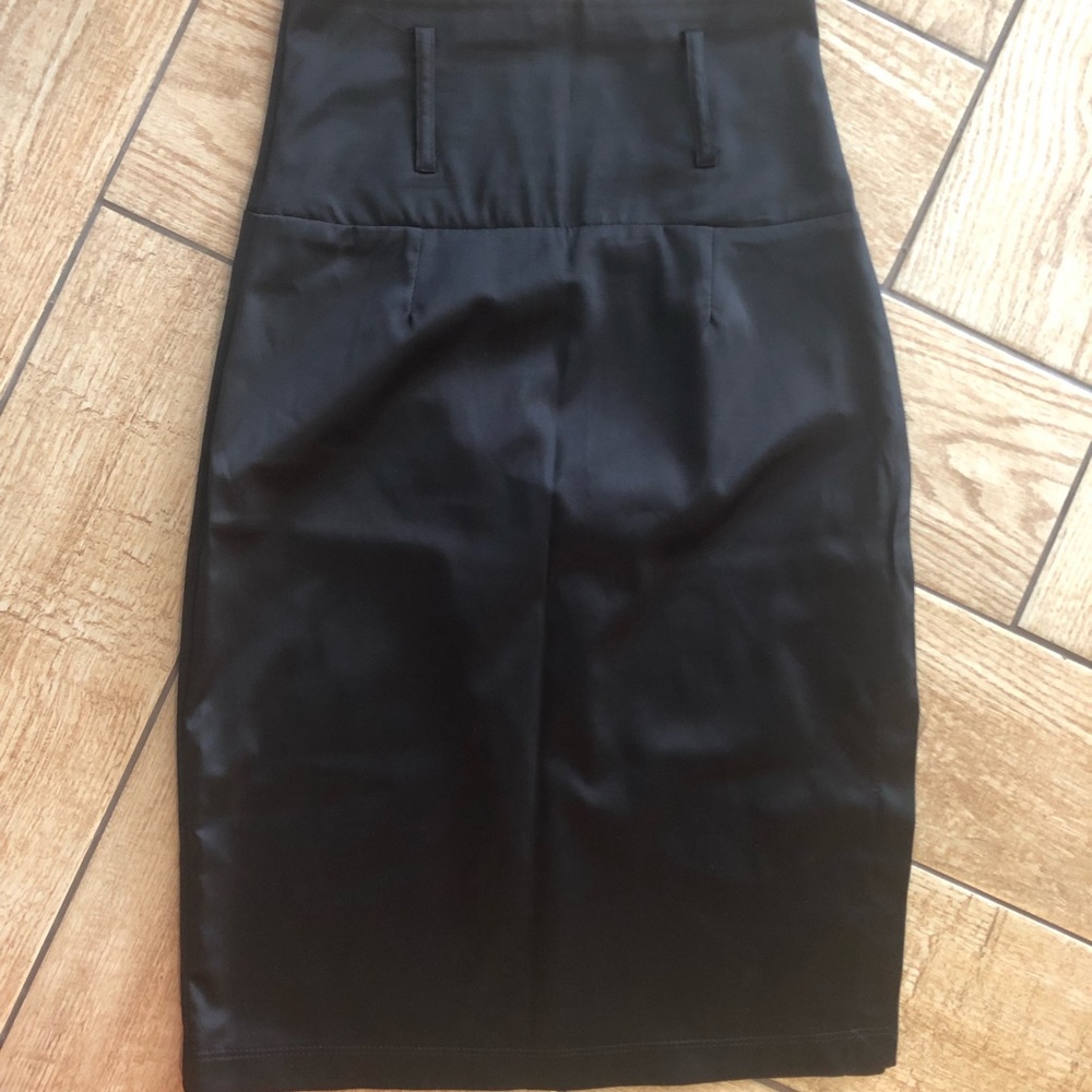 The perfect pencil skirt